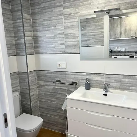 Paradise Ducado Benidorm Vistas Al Mar, Piscina, Parking Gratis Y Wifi 4 Persona *