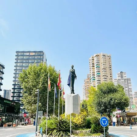 Paradise Ducado Benidorm Vistas Al Mar, Piscina, Parking Gratis Y Wifi 4 Persona Apartment